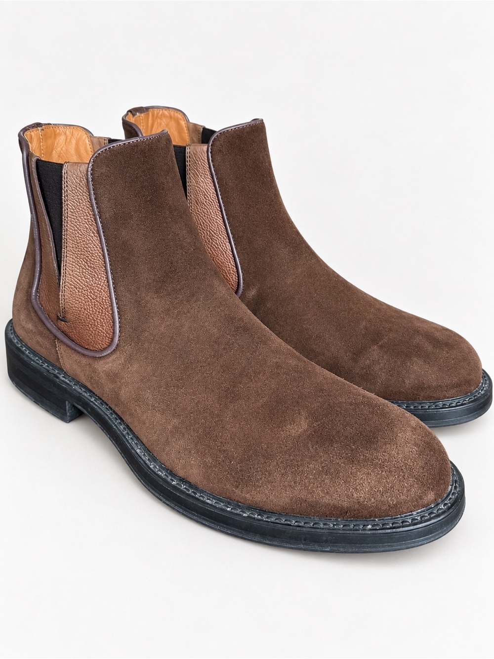 Magnanni Men’s Size 9 Brown Suede Chelsea Boots Made in Spain